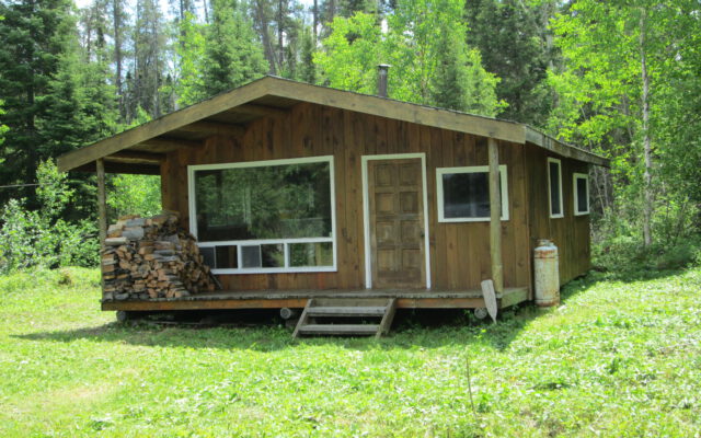 The cabin at McCrea camp with Hawk Air Flyin Fishing